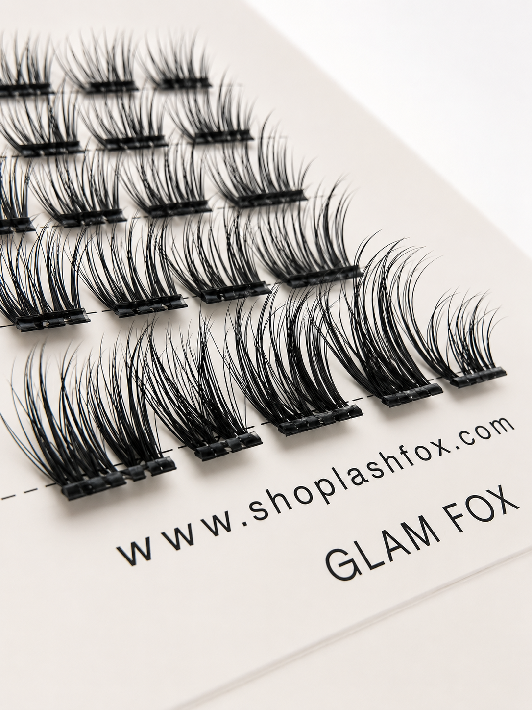 LashFox GLAM FOX Press-On Lashes Kit – No Glue Needed, DIY Lash Extensions, Wispy  Lashes, Reusable Natural Look, 5–12 Day Wear
